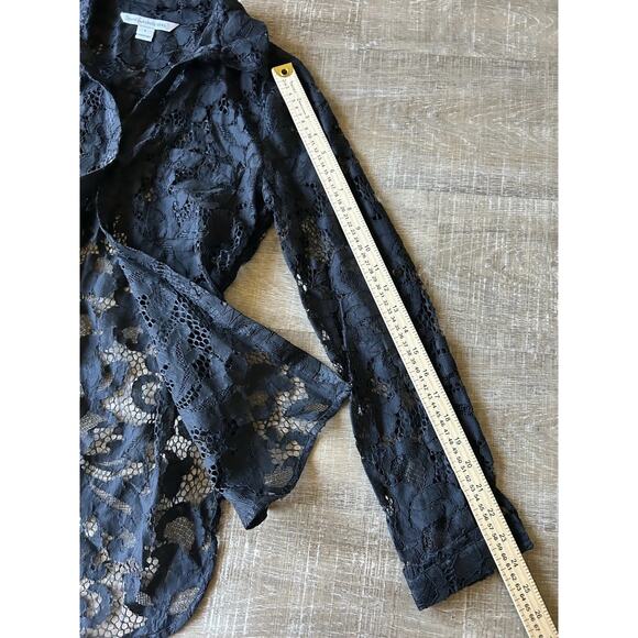 Diane von Furstenberg DVF Black Lace Blouse women's 6 Button Down Sheer LS - Picture 12 of 15
